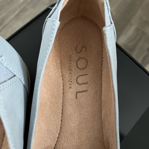 Flat shoes - Picture 3 of 4